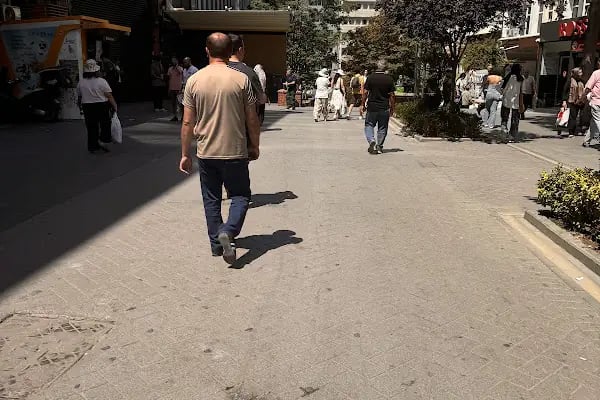Türk Kızılayı Kan Bagiş Merkezi - Resim 3