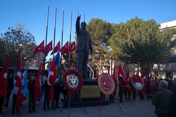 Buca Çevik Bir Taksi - Resim 2