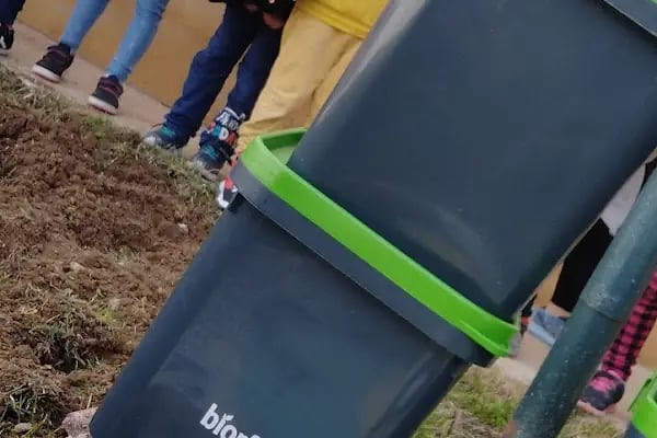 Şehit Hava Pilot Teğmen Ayfer Gök Anaokulu - Resim 7