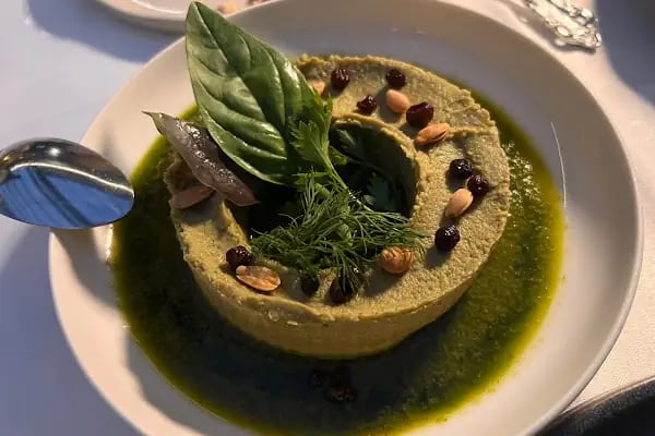 Tola Restaurant - Resim 9