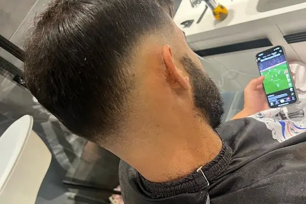 Ali Emre Hair House - Resim 12