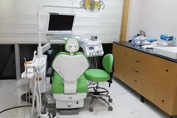 Konya Diş Hekimi Ahmet Dikici - Konya İmplant , Zirkonyum , Diş Estetik, Konya Diş Teli - Resim 10