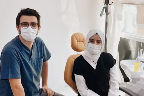 Konya Diş Hekimi Ahmet Dikici - Konya İmplant , Zirkonyum , Diş Estetik, Konya Diş Teli - Resim 16