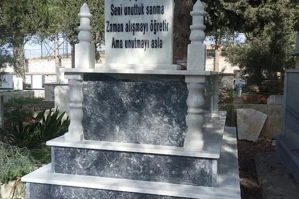 Akkaya Mermer Mezar Bergama Mermer İzmir Mezar Yapımı Aliağa Dikili Kınık Soma Çandarlı Ayvalık Menemen Mermer Mezar - Resim 7