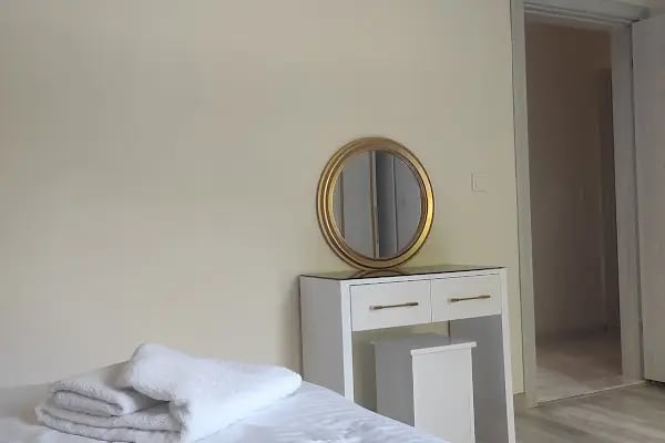 Golden Hour Apartment - Resim 11