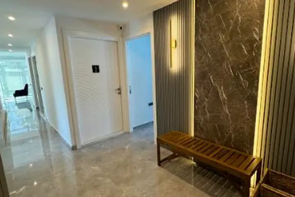Dt. Gamze Bayındır | İzmir Diş Hekimi, İmplant, Zirkonyum, Gülüş Tasarımı - Resim 5