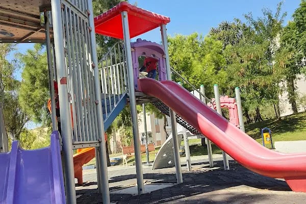 Gaziler Mahallesi Parkı - Resim 12