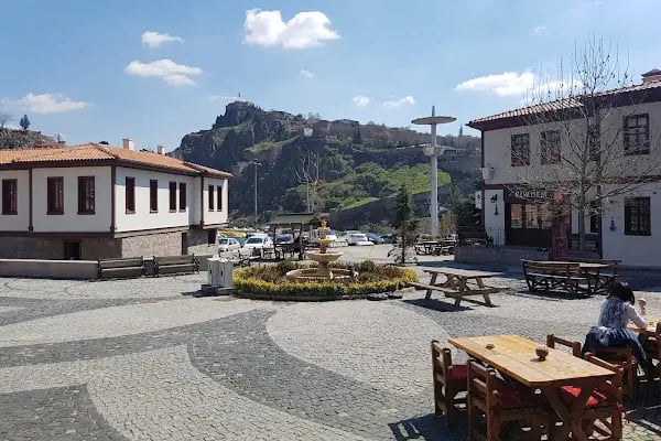 Şeyh İzzettin Cami - Resim 14