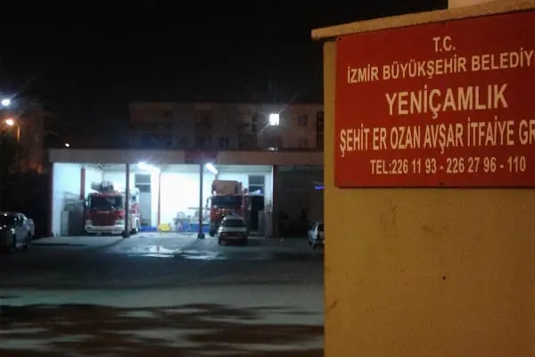 T.C İzmir Büyük Şehir Belediyesi Yeniçamlık Şehit Er Ozan Avşar İtfaiye Grubu - Resim 2