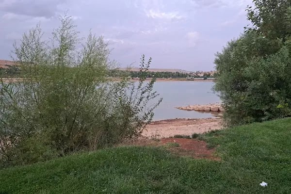 Alleben Göleti Piknik Alanı - Resim 1