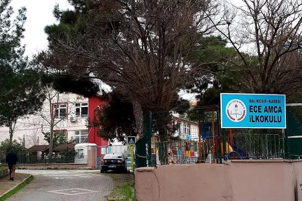 Ece Amca İlkokulu - Resim 2