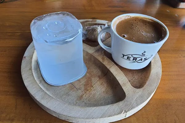BALKON NARGİLE CAFE &amp; BOWLİNG - Resim 13