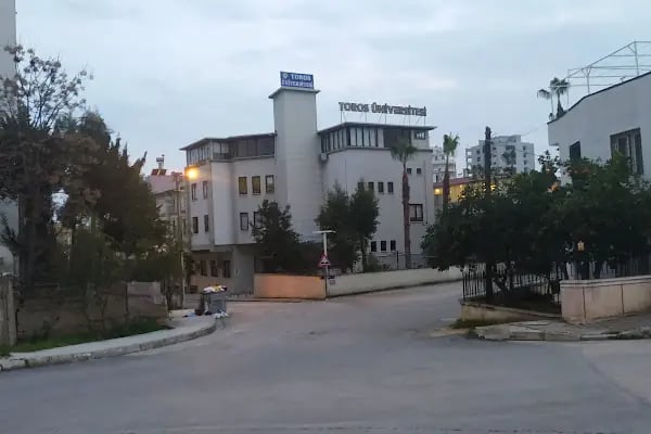 Toros Üniversitesi Bahçelievler Kampüsü - Resim 17