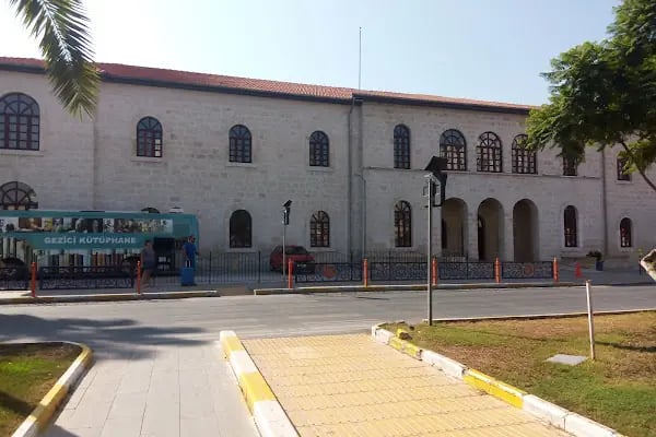 Toros Üniversitesi Bahçelievler Kampüsü - Resim 12
