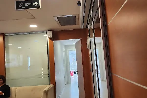 Özel Medicaworld Polikliniği - Resim 11