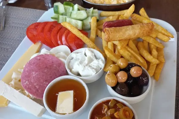 The Port Cafe - Resim 13