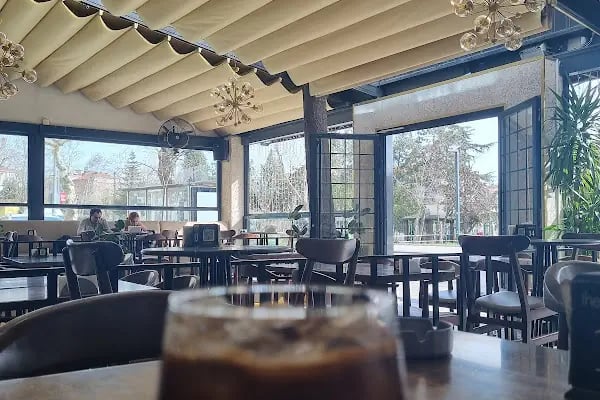 The Port Cafe - Resim 6