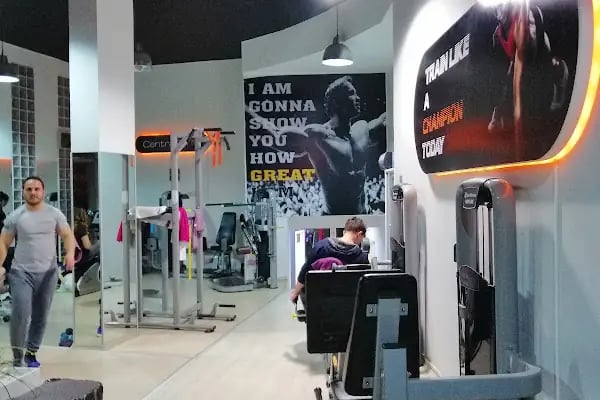 Central Gym - Resim 3