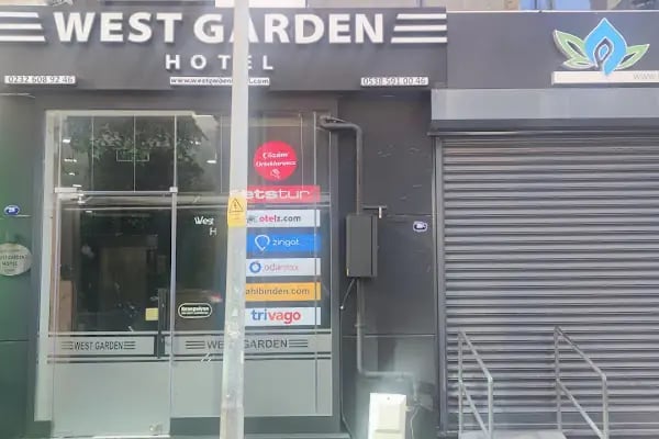 West Garden Hotel - Resim 19