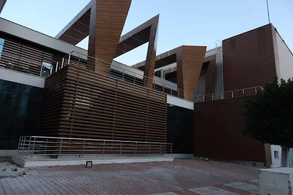 Muratpaşa Belediyesi Süleyman Erol Olimpik Yüzme Havuzu - Resim 14