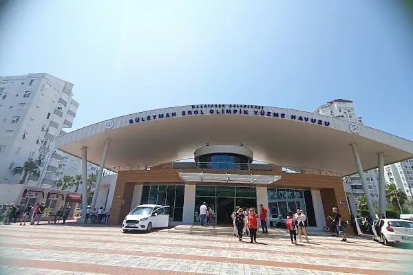 Muratpaşa Belediyesi Süleyman Erol Olimpik Yüzme Havuzu - Resim 2