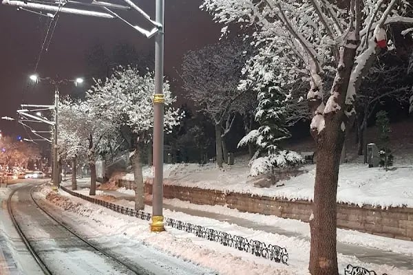 Tramvay Zafer Durağı - Resim 6
