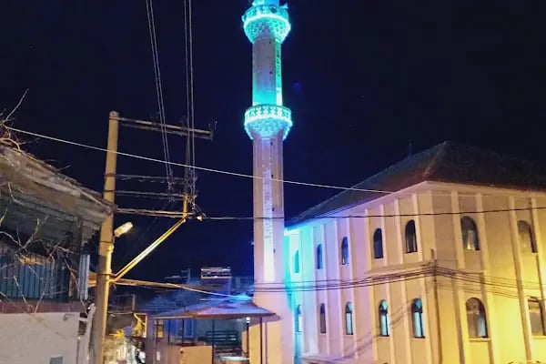 Aliveren mahallesi merkez camii - Resim 3