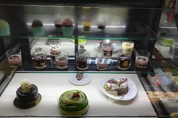 zoom cafe ve oyun evi - Resim 20
