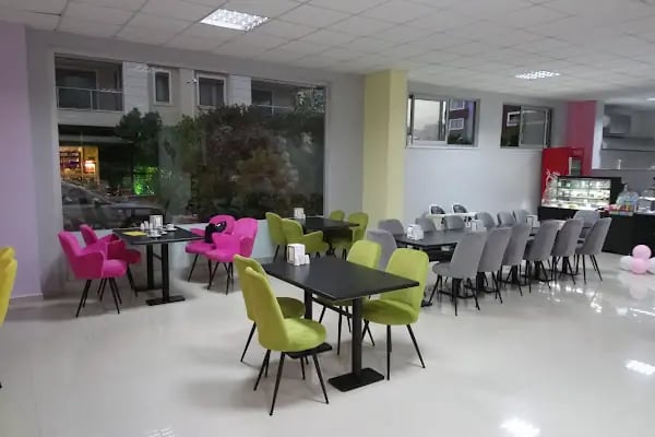 zoom cafe ve oyun evi - Resim 3