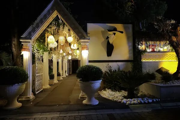 İzmir Saklı Bahçe - Resim 4
