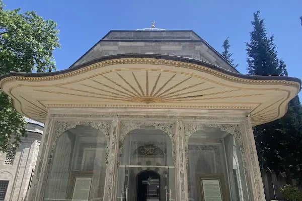 Sultan 2. Beyazıd Veli Türbesi - Resim 3