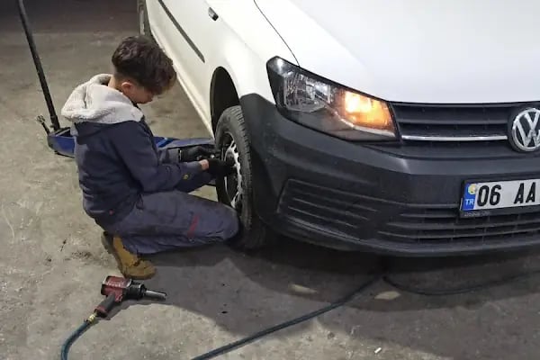Karakaş Oto Lastik Tamiri - 7/24 Yol Yardım Servisi, Mobil Lastikçi - Resim 20