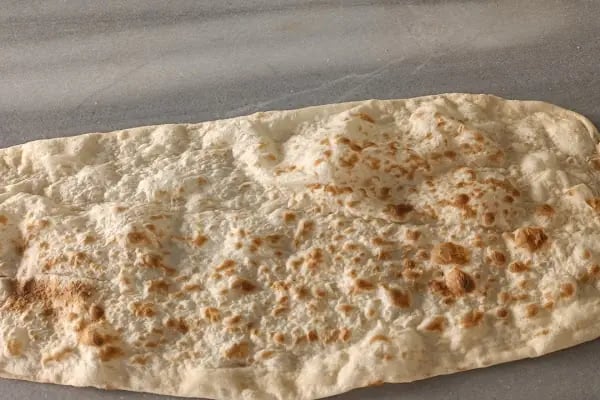 Yenimahalle Pide Lahmacun Salonu Lavaş ve Tirnakli Pide - Resim 3
