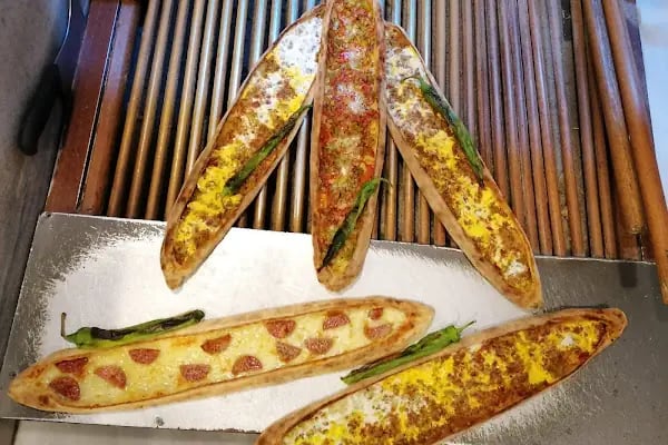 Yenimahalle Pide Lahmacun Salonu Lavaş ve Tirnakli Pide - Resim 6