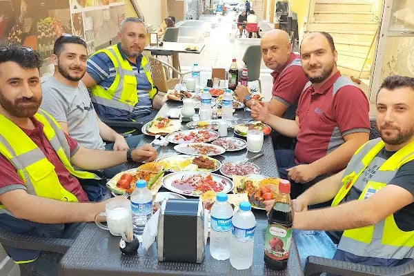 Joker Burger&amp;Sandwich + PilavJı &amp; TatlıJı + Ömer Usta Çiğköfte - Resim 2
