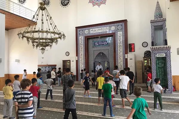 Sultan Murat Cami - Resim 16