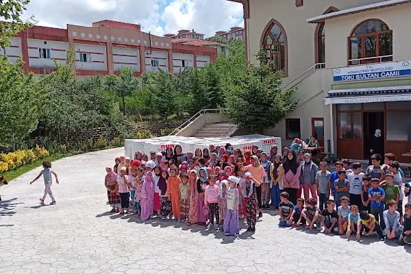 Sultan Murat Cami - Resim 12