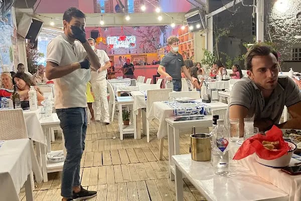 THE PLACE RESTAURANT - Resim 5