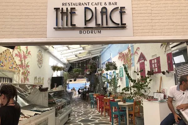 THE PLACE RESTAURANT - Resim 2