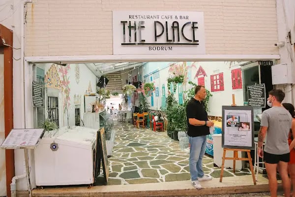 THE PLACE RESTAURANT - Resim 4