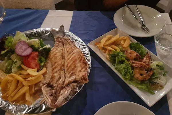 THE PLACE RESTAURANT - Resim 9