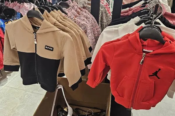 Lara Shopping - Resim 18