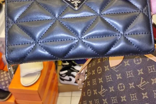 Lara Shopping - Resim 15