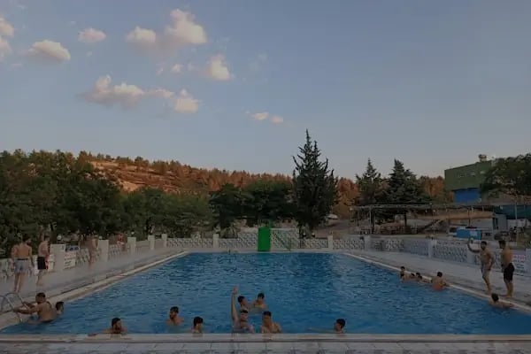 Gözek Yüzme Havuzu - Resim 1