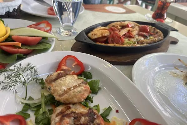 Loc'Ada Fast Food - Resim 4