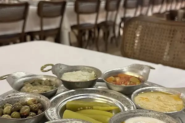 Artuklu Kebap &amp; Mahalli Yemekler Salonu - Resim 18