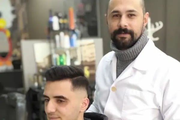 Saloon Özgür Erkek Kuaförü - Resim 1