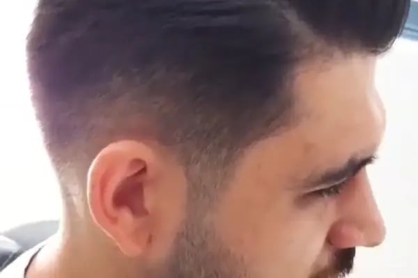 Saloon Özgür Erkek Kuaförü - Resim 11