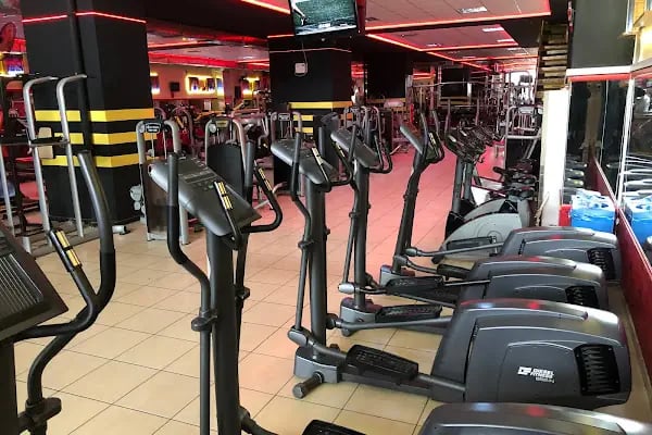 Yakup Cin Spor Merkezi - Resim 2