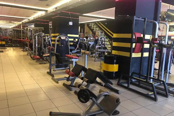 Yakup Cin Spor Merkezi - Resim 4